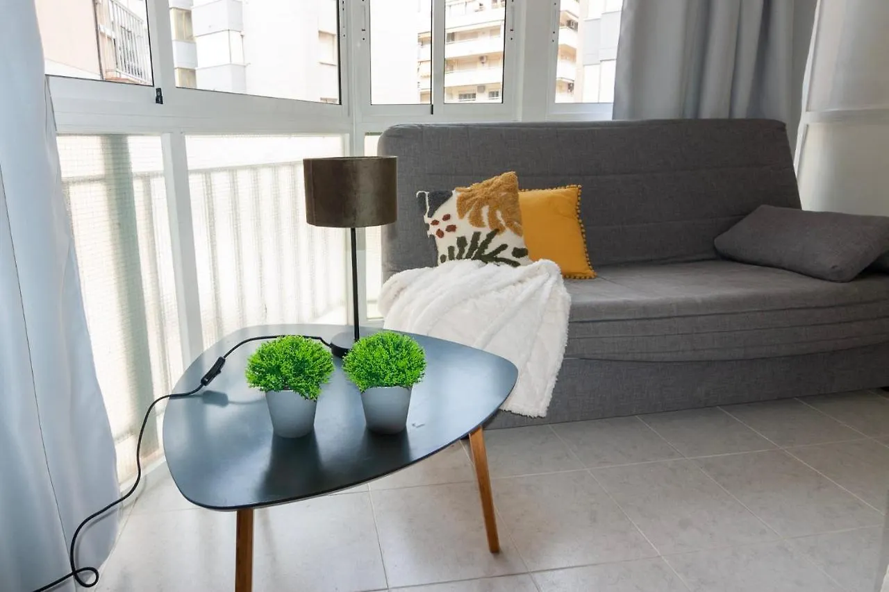 Apartamento 1a línea playa La Pineda y 5 min Port Aventura España